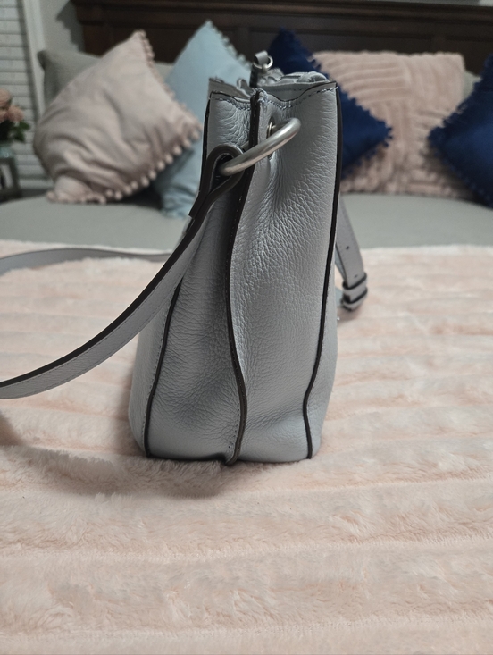 American Leather Co. Cindy Leather Triple Entry Crossbody - Picture 4 of 14